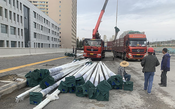 莎车太阳能路灯灯杆垂直度矫正方法与维护