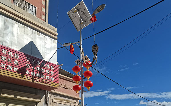 莎车智慧路灯如何实现城市节能管理